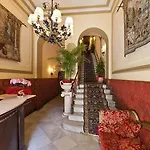 Residenza Antica Pensión 4*